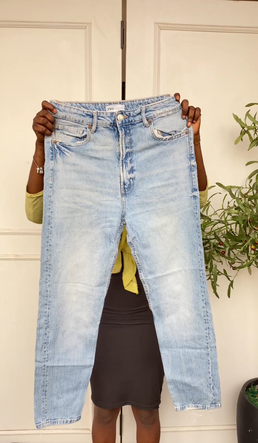 Light blue straight jeans 034