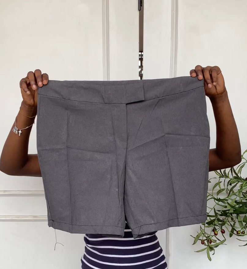 Grey short 109