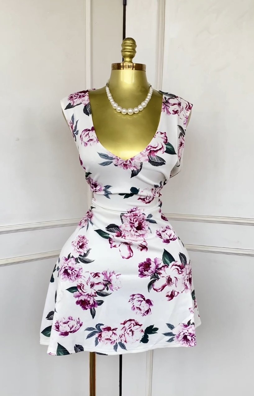 Stylish white floral mini dress 437 (40D)