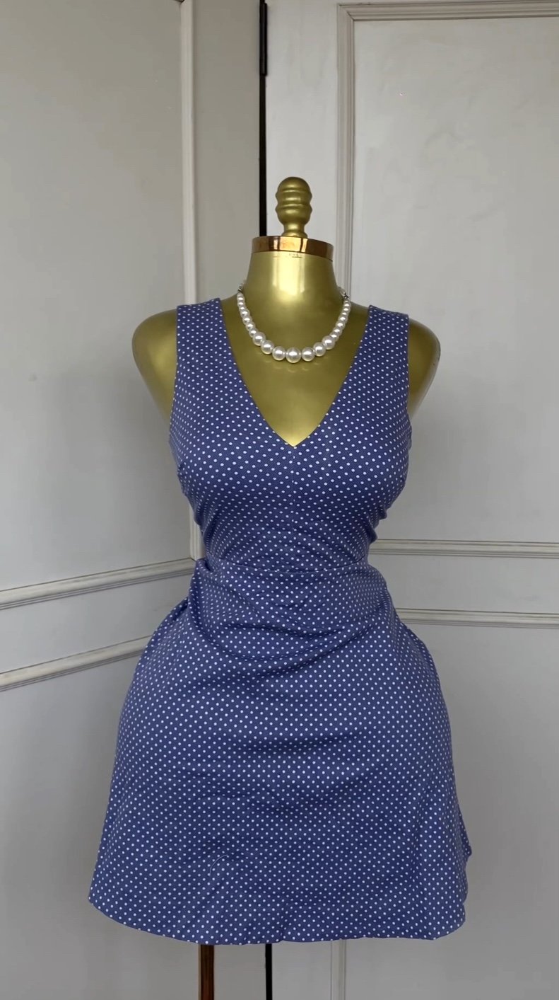 Blue&white dotted dress B446 (40D)
