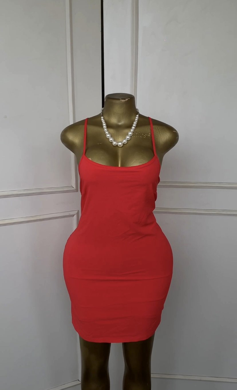 Red sleeveless chic dress B167 (40D) (has play suit underneath)